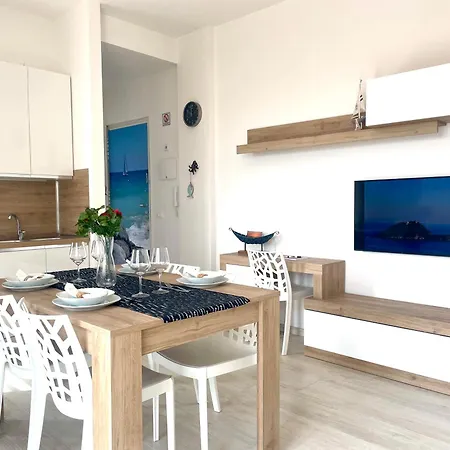 Brezza Di Sale Αλμπένγκα