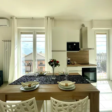 Brezza Di Sale Αλμπένγκα